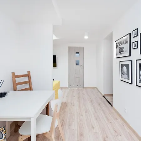 Romantic Poet's Apartment@slowackiego *