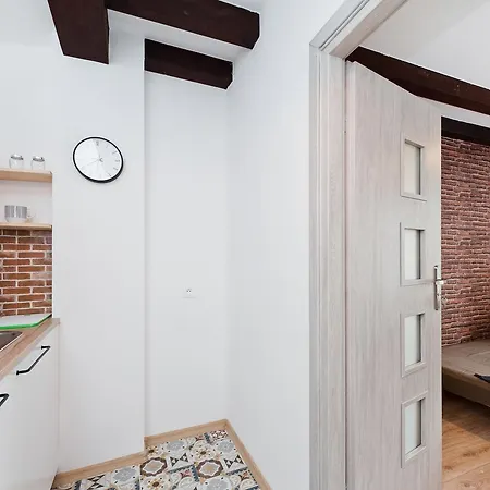 Romantic Poet's Apartment@slowackiego 아파트 *